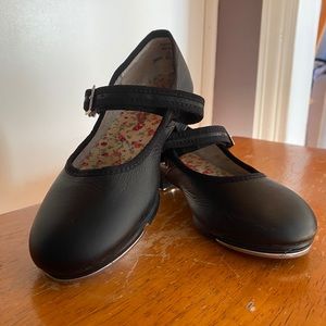 Tap shoes